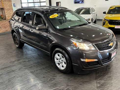 Used 2017 Chevrolet Traverse LS image 8