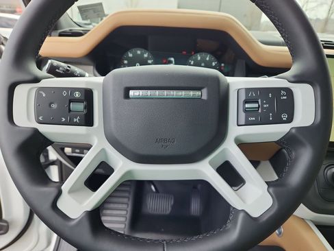 Used 2026 Land Rover Defender 110 S AWD/4WD image 18