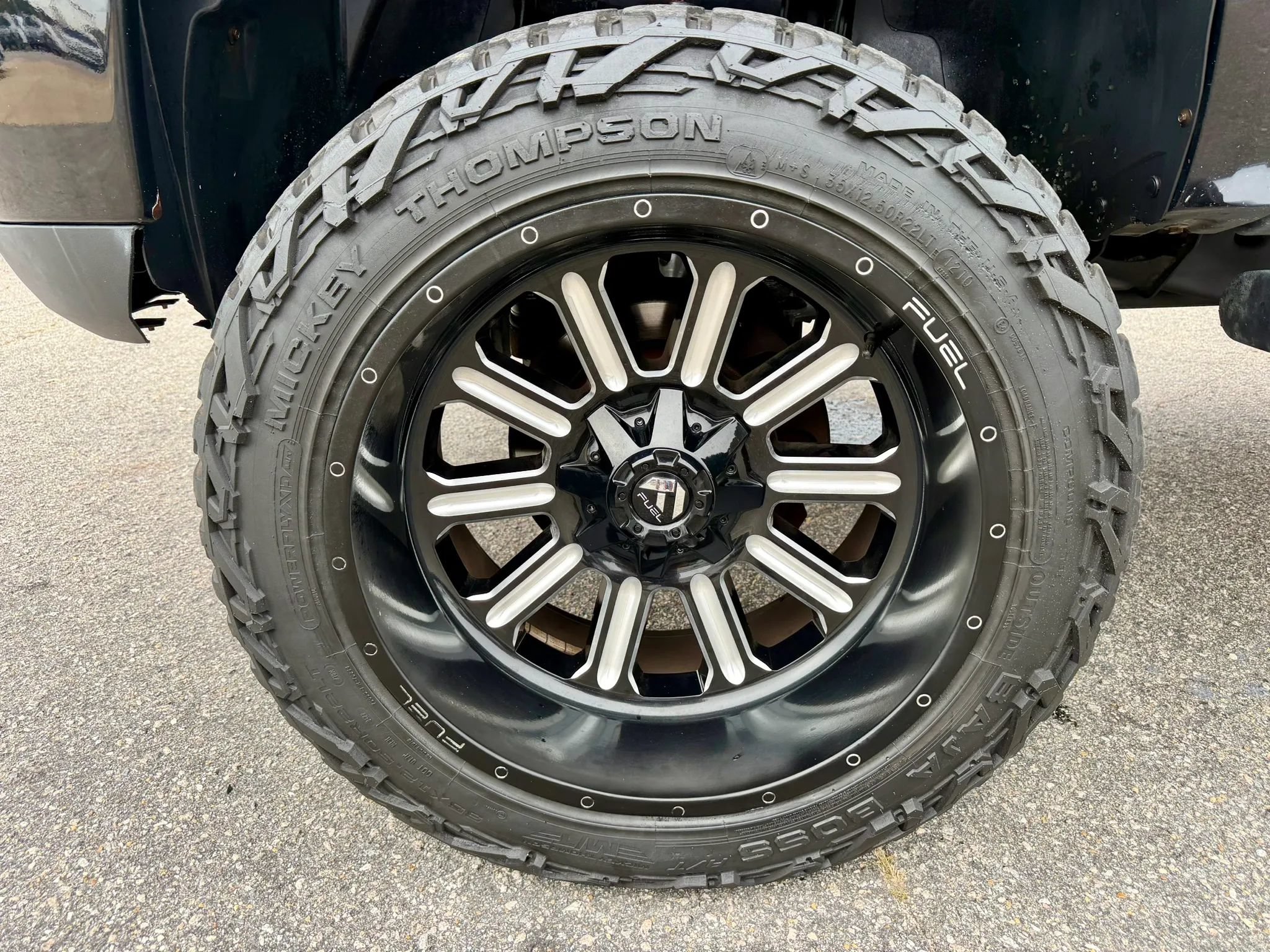 Used 2014 GMC Sierra 2500 Denali w/ Suspension Package, Off-Road AWD/4WD image 19