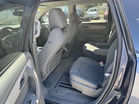 Used 2014 Chevrolet Traverse LT w/ LPO, 'HIT The Road' Package AWD/4WD image 7