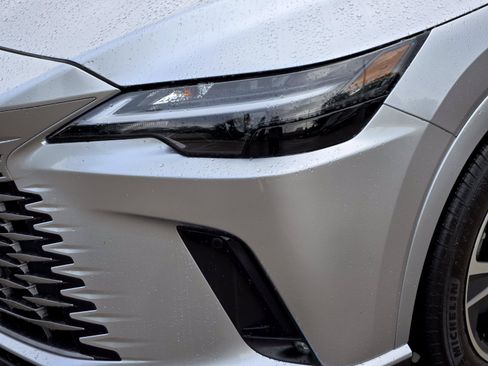 Used 2025 Lexus RX 350 Premium w/ Convenience Package FWD image 34