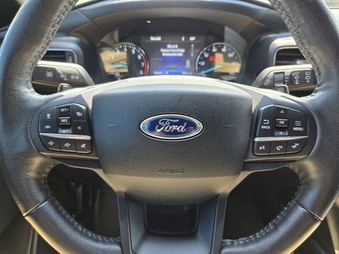 Certified 2020 Ford Explorer XLT w/ Equipment Group 202A AWD/4WD image 26