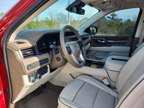 Certified 2024 GMC Yukon XL Denali w/ Max Trailering Package image 16