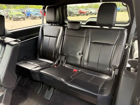 Used 2021 Ford Expedition Max XLT AWD/4WD image 15