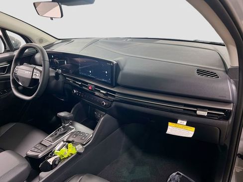 New 2026 Kia Sportage SX image 32