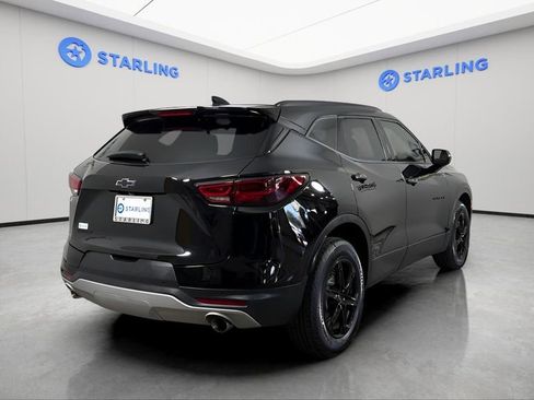 Used 2023 Chevrolet Blazer LT w/ Midnight/Sport Edition FWD image 9