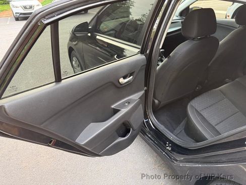 Used 2022 Kia Rio S FWD image 11
