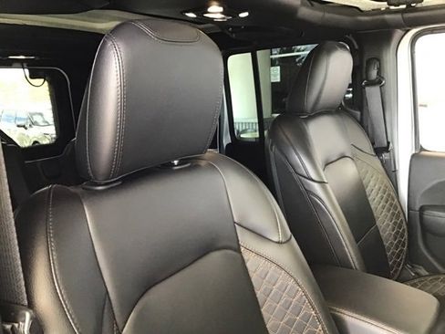 Used 2021 Jeep Wrangler Unlimited Sahara image 58