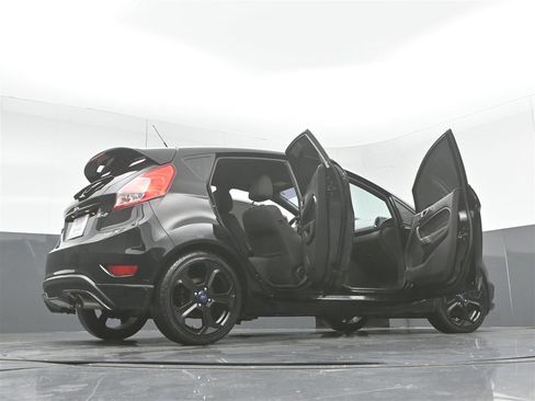Used 2016 Ford Fiesta ST image 32