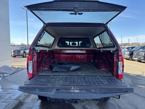 Used 2019 Ford F350 Lariat w/ Chrome Package image 13