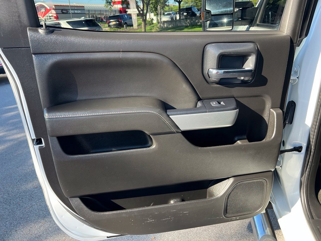 Used 2018 Chevrolet Silverado 2500 LT w/ All Star Edition AWD/4WD image 19