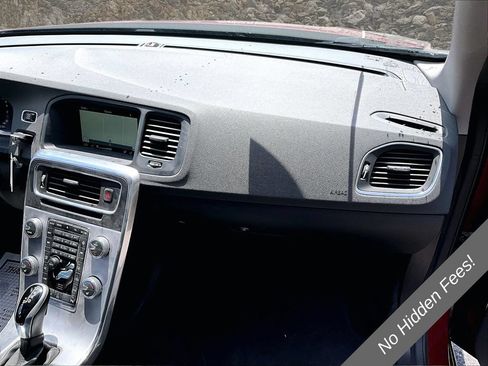 Used 2017 Volvo V60 T5 Premier w/ Convenience Package AWD/4WD image 15