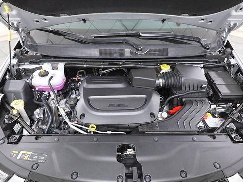 New 2026 Chrysler Pacifica Select w/ S Appearance Package image 30