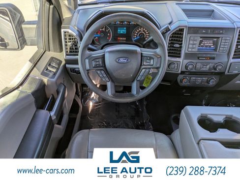 Used 2017 Ford F150 XLT image 12