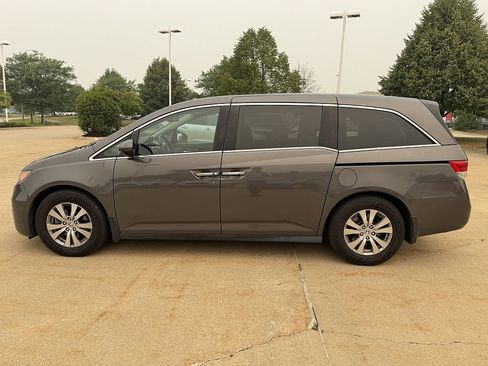 Used 2016 Honda Odyssey EX-L image 3