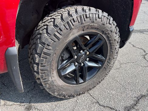 Used 2022 Chevrolet Silverado 1500 Custom Trail Boss image 10