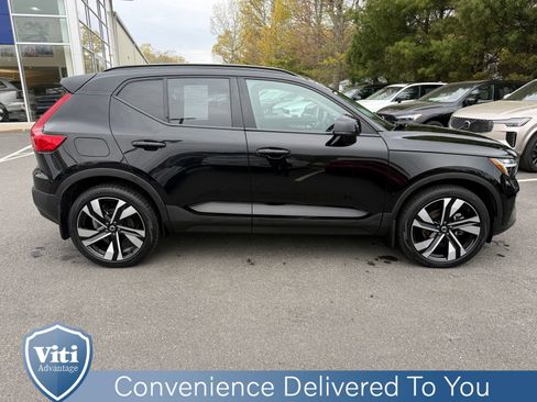 Certified 2024 Volvo XC40 B5 Plus w/ Protection Package Premier AWD/4WD image 9