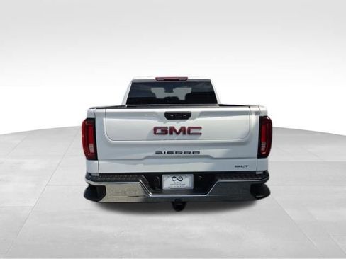 Used 2025 GMC Sierra 1500 SLT AWD/4WD image 5