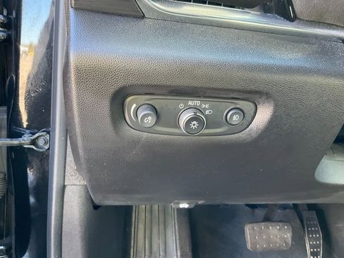 Used 2021 Chevrolet Traverse High Country w/ LPO, Floor Liner Package image 10