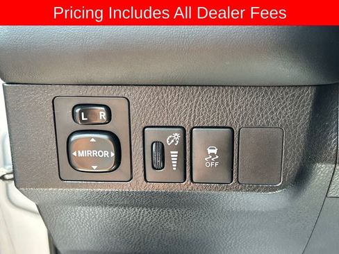 Used 2015 Toyota RAV4 XLE FWD image 7