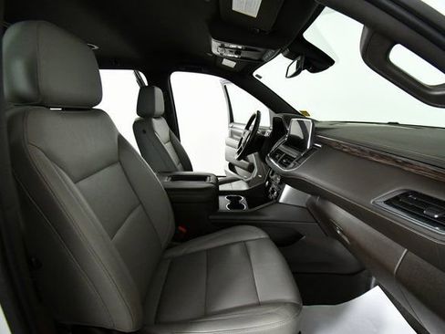 Used 2021 Chevrolet Tahoe Z71 image 22