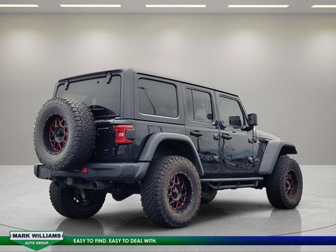 Used 2019 Jeep Wrangler Unlimited Rubicon w/ Dual Top Group AWD/4WD image 4