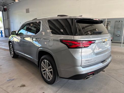Used 2023 Chevrolet Traverse High Country w/ LPO, Floor Liner Package AWD/4WD image 3