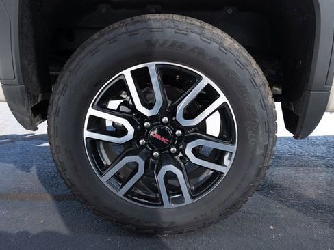 New 2026 GMC Sierra 1500 AT4 w/ Technology Package image 41