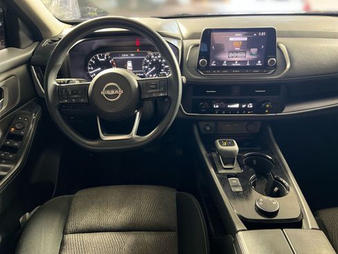 Used 2024 Nissan Rogue SV AWD/4WD image 23