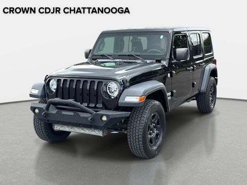 Used 2018 Jeep Wrangler Unlimited Sport AWD/4WD image 8