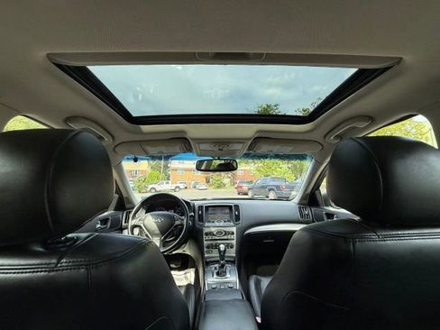 Used 2012 INFINITI G37 x w/ Premium Pkg image 23