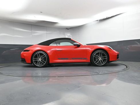 Certified 2026 Porsche 911 Carrera T RWD image 32