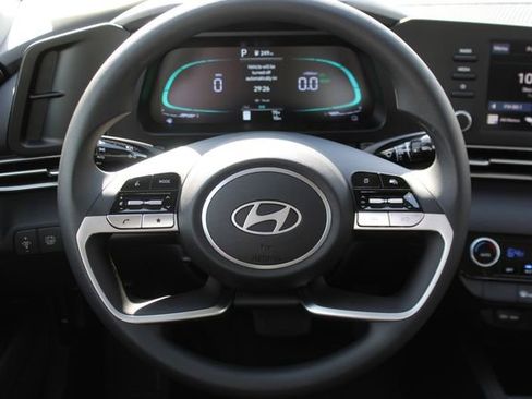 New 2026 Hyundai Elantra Hybrid FWD image 11