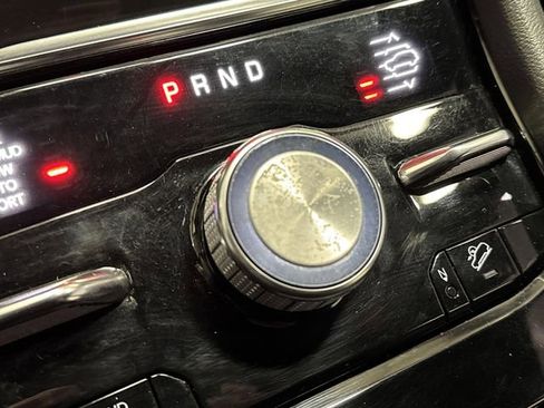 Used 2022 Jeep Grand Cherokee L Overland w/ Luxury Tech Group IV image 24