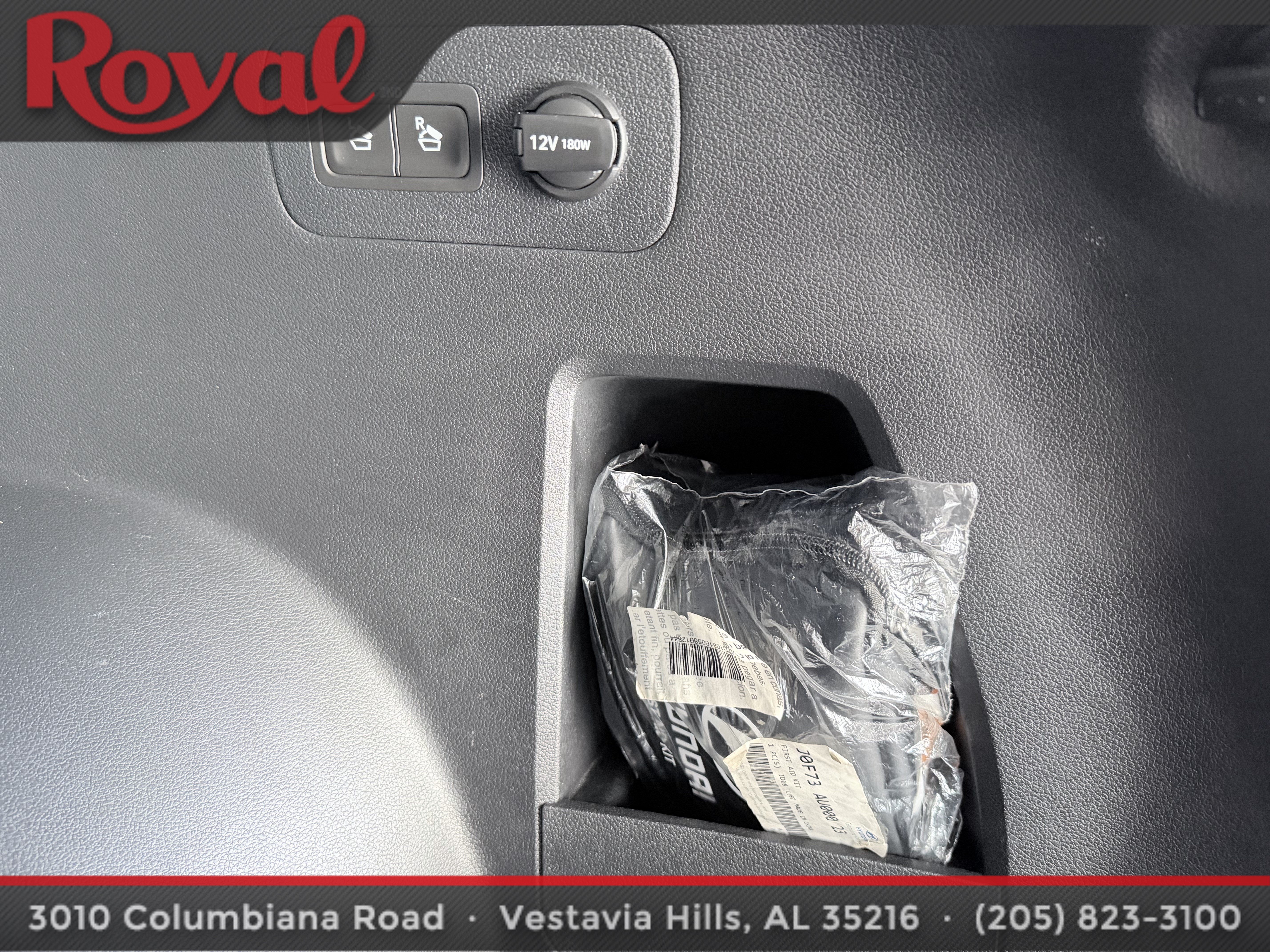 Used 2023 Hyundai Santa Fe SEL w/ Premium Package FWD image 8