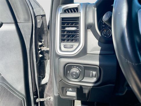 Used 2021 RAM 1500 Big Horn image 10