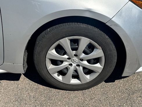 Used 2024 Toyota Corolla LE FWD image 40