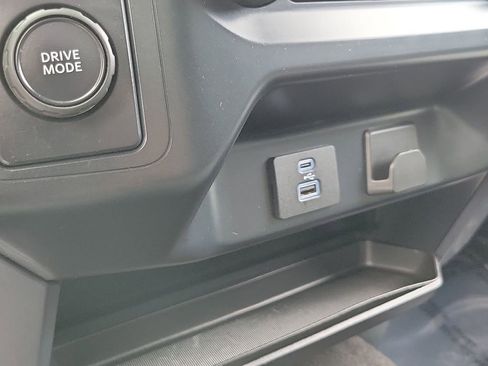 Used 2023 Ford F150 XLT image 12