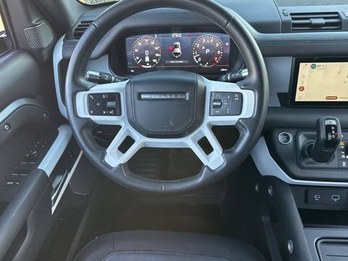 Used 2021 Land Rover Defender 110 X-Dynamic HSE AWD/4WD image 13