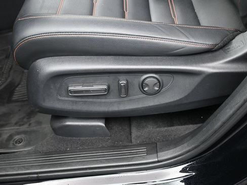 Used 2025 Honda CR-V Sport Touring image 19