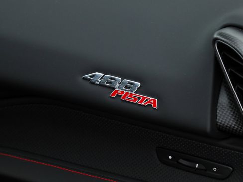 Certified 2019 Ferrari 488 Pista Coupe image 23