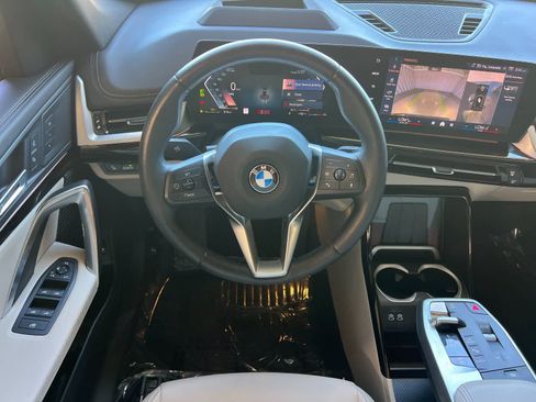 Used 2025 BMW X1 xDrive28i w/ Technology Package AWD/4WD image 15