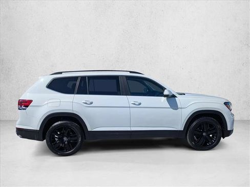 Used 2021 Volkswagen Atlas SE w/ Panoramic Sunroof Package image 4