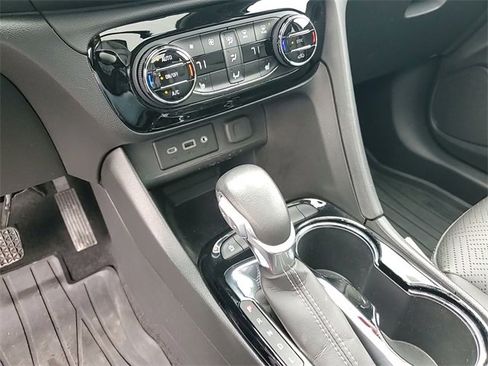 Used 2023 Buick Encore GX Essence w/ Experience Buick Package image 19