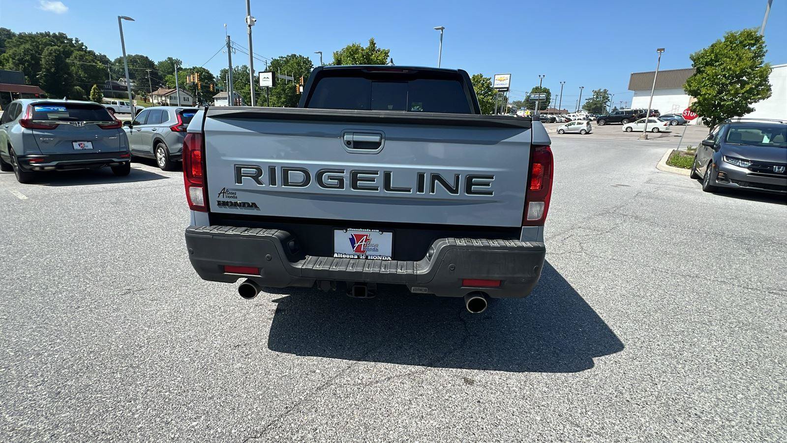 Used 2025 Honda Ridgeline Black Edition image 5