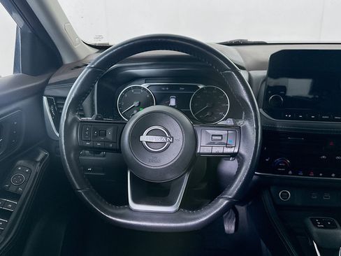 Used 2023 Nissan Rogue SL w/ SL Premium Package FWD image 18