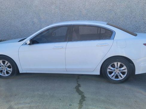 Used 2010 Honda Accord LX-P image 4