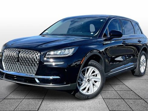 Used 2025 Lincoln Corsair Premiere image 3