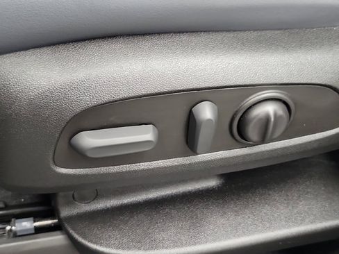 Used 2024 Buick Enclave Essence w/ Sport Touring Edition image 23