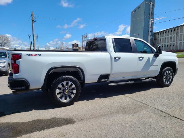 Used 2022 Chevrolet Silverado 2500 Custom w/ Custom Convenience Package AWD/4WD image 7